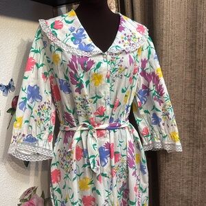 Floral Cotton Maxi Dress with Lace Collar and Belt